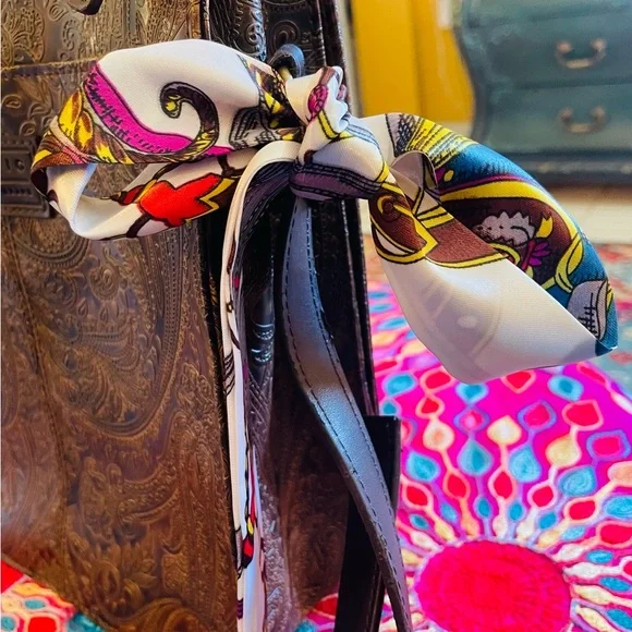 Four beautiful silky twillys in bold red patterns. Brand new. - Picture 3 of 11